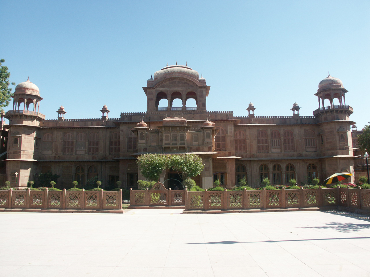 Lalgarh Palace